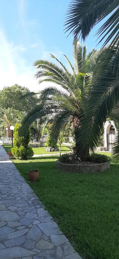 Zefiros Aparthotel 3*