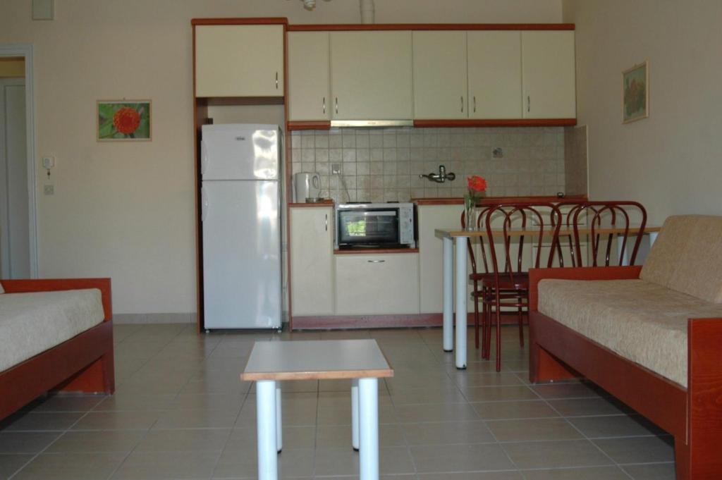 Zefiros 3* Gouvia